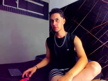 See _axel_09 online Now @ camwhores.es
