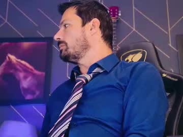 See Aaronbomer online Now @ camwhores.es