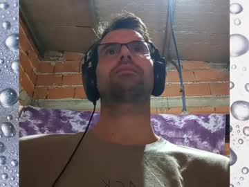 See Banana_argen_15 online Now @ camwhores.es