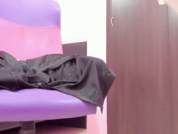 See Cassie_doll_squirt online Now @ camwhores.es