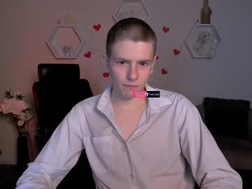 See Den_rich online Now @ camwhores.es