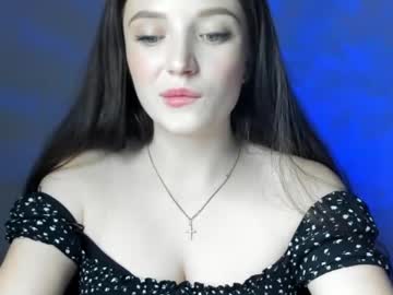 See Evaamillerr online Now @ camwhores.es