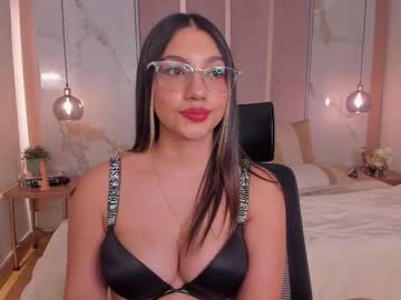 See H3y_mia3 online Now @ camwhores.es