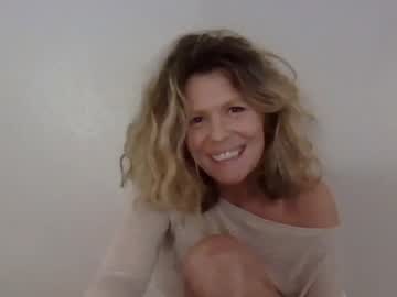 See Haileys123 online Now @ camwhores.es