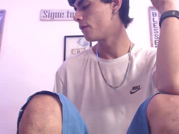 See Harrythomson1 online Now @ camwhores.es