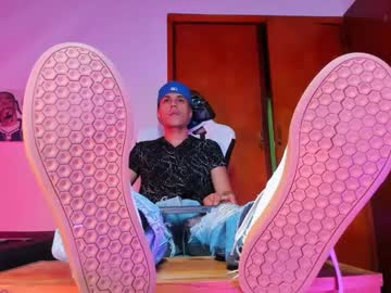 See Jeyden_camilo online Now @ camwhores.es