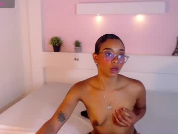 See Kimberlyblaze online Now @ camwhores.es