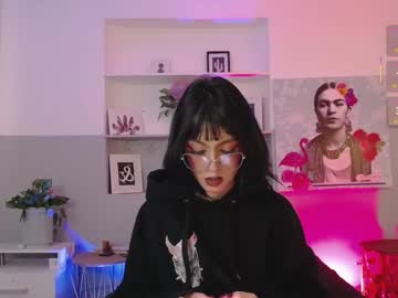 See Kyomi_bss online Now @ camwhores.es