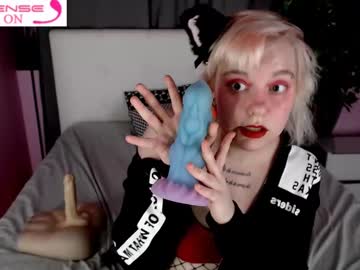 See Little_kittynya online Now @ camwhores.es