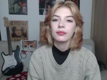 See Lovely_cass online Now @ camwhores.es