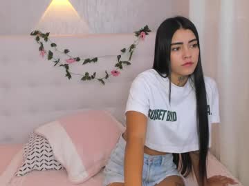 See Miagomez1 online Now @ camwhores.es