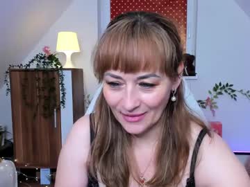 See Naughtymilane online Now @ camwhores.es