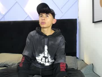 See Oliver21zk online Now @ camwhores.es
