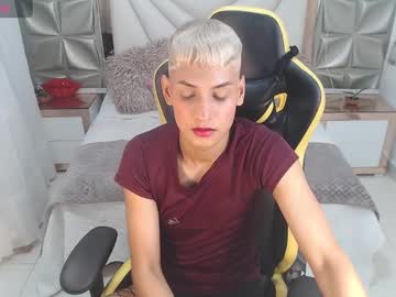 See Perla_lovers05 online Now @ camwhores.es