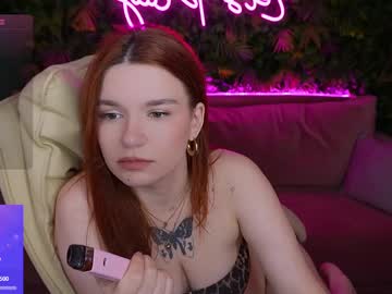 See Redshinee online Now @ camwhores.es