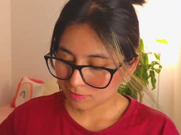 See Rossiie_s online Now @ camwhores.es