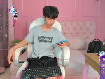 See Shady_stone online Now @ camwhores.es