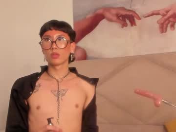 See Soro_lovelyboy online Now @ camwhores.es