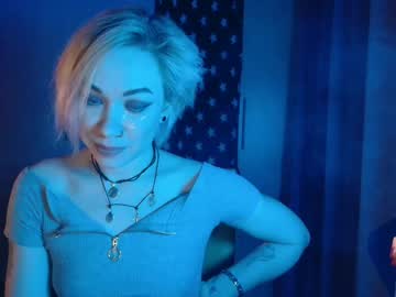 See Tinamoore25 online Now @ camwhores.es