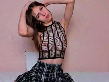 See Veneradi615 online Now @ camwhores.es