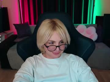 See White_punk online Now @ camwhores.es